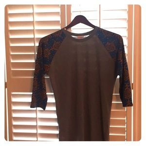 Lularoe “randy” gray with blue and yellow sleeves